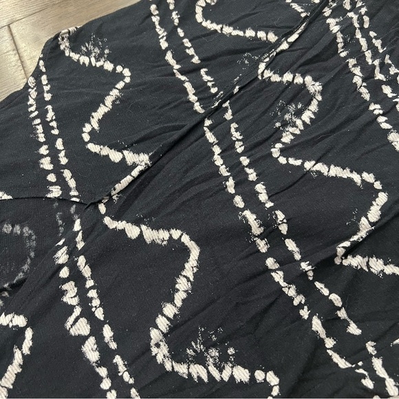 Lucky Brand Sleeveless Top - Picture 9 of 14